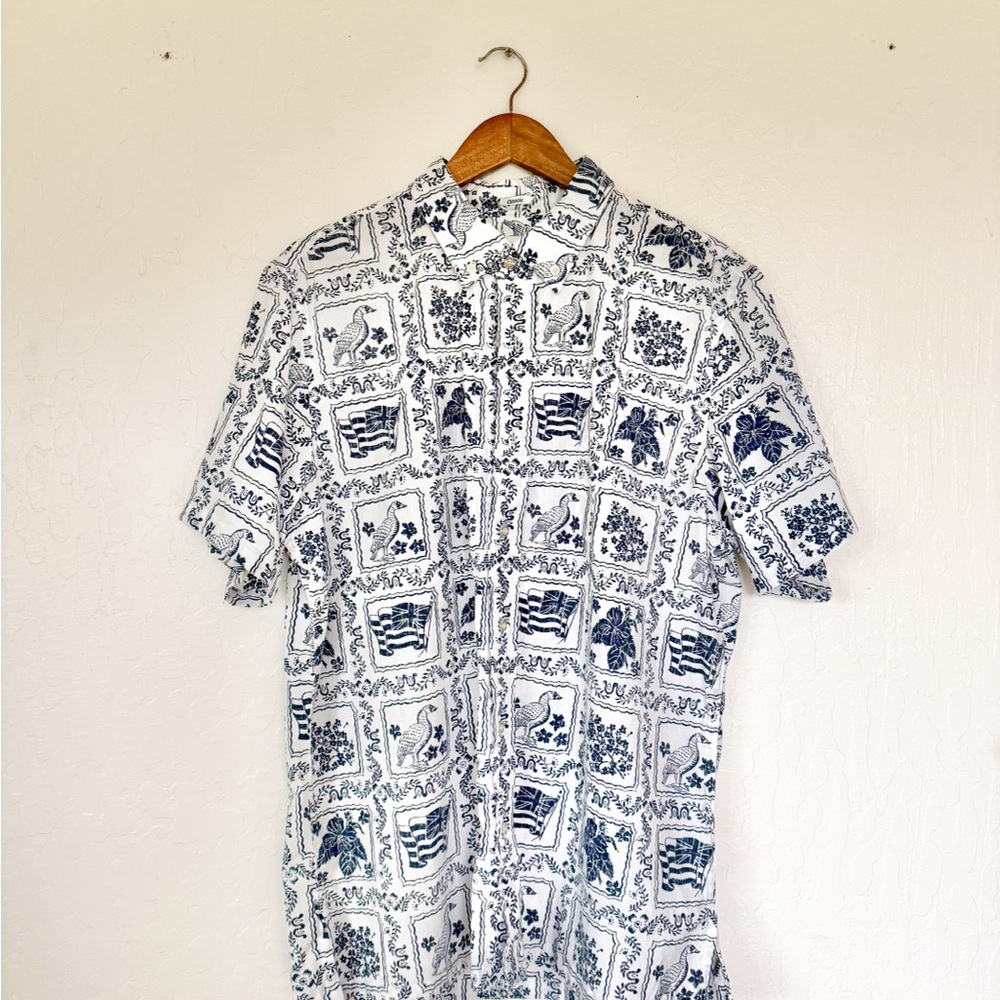 Worn Once. Reyn Spooner White & Navy Printed Short-Sleeve Button-Down Shirt